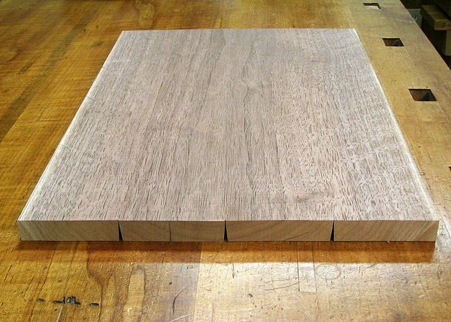 Angled Edges and Invisible Joints